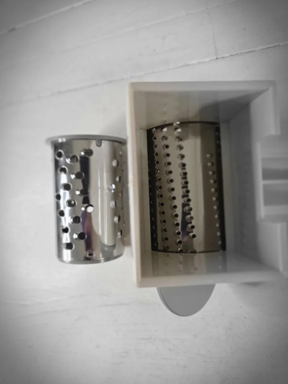 The Pampered Chef Deluxe Cheese Grater #1275 with 2 Graters Pre-owned